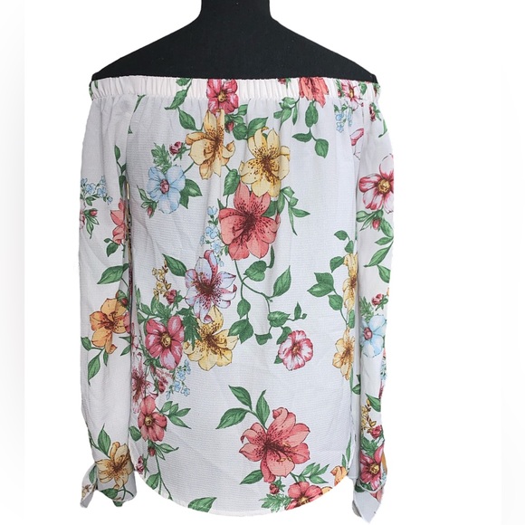 One Clothing floral off the shoulder blouse size small - Picture 2 of 4